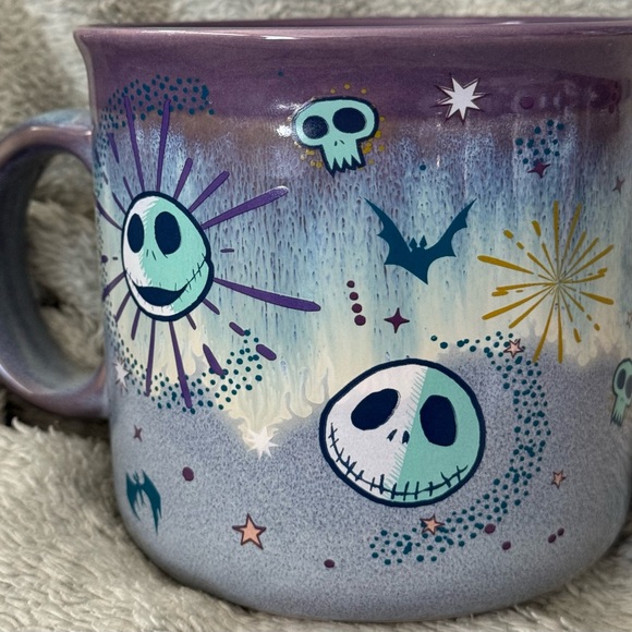 DISNEY CHRISTMAS/HALLOWEEN NIGHTMARE BEFORE CHRISTMAS MUG W/ Jack Skellington - Picture 5 of 8